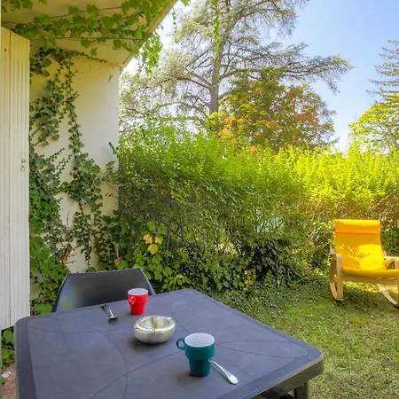 Joli A Avec Parking Et Jardin Apartment Caluire-et-Cuire